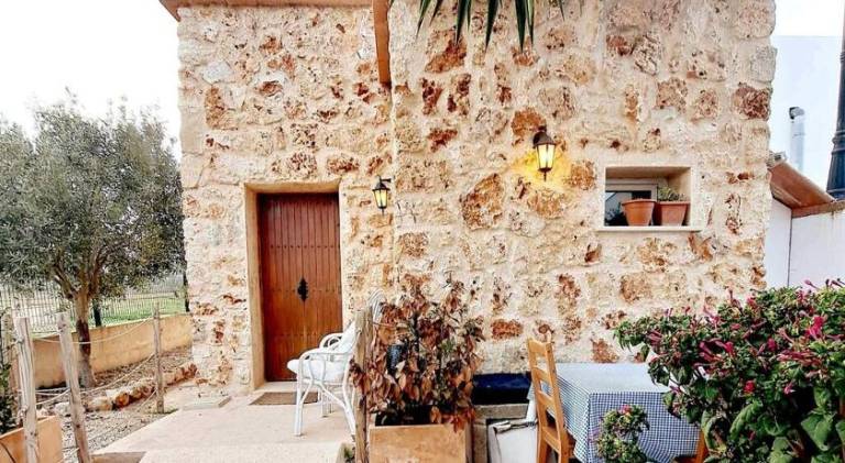 Vacation home with terrace, private pool & barbeque in Porreres