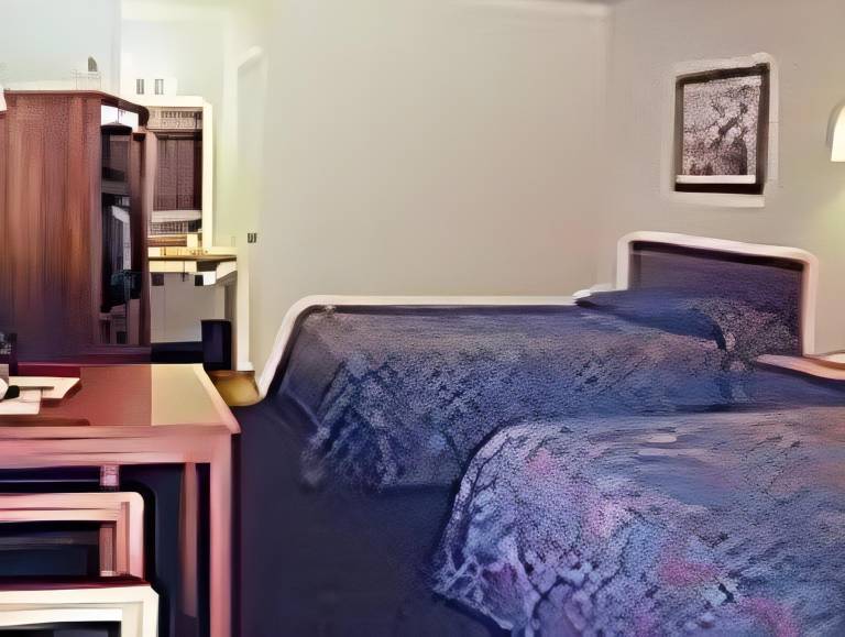 Lovely lodge with terrace | Pet-friendly in Oakhurst, CA