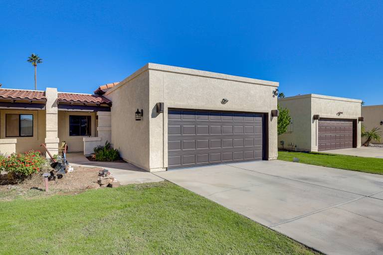 Close to Golf! Snowbird Retreat w/ Pool in Yuma — photo 3