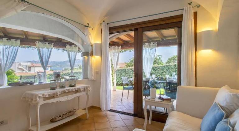 Villa | Beach nearby | Pets allowed — photo 2