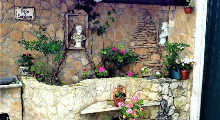 Villa with patio — photo 3