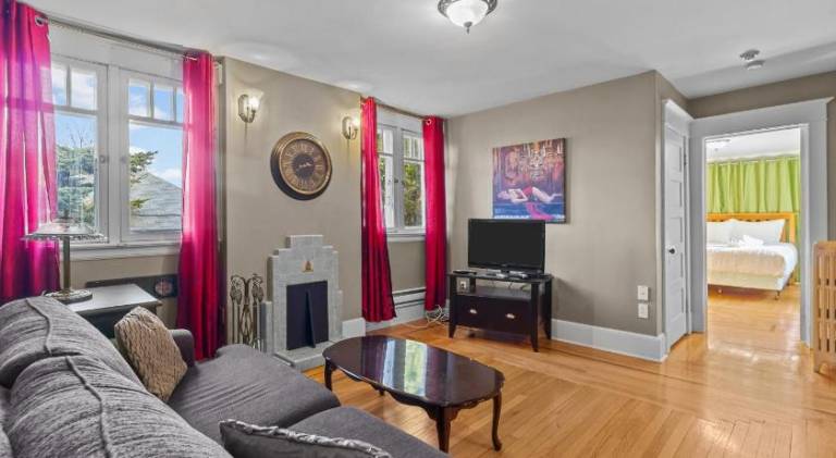 Pleasant serviced apartment | Pets are welcome in St. John's, NL