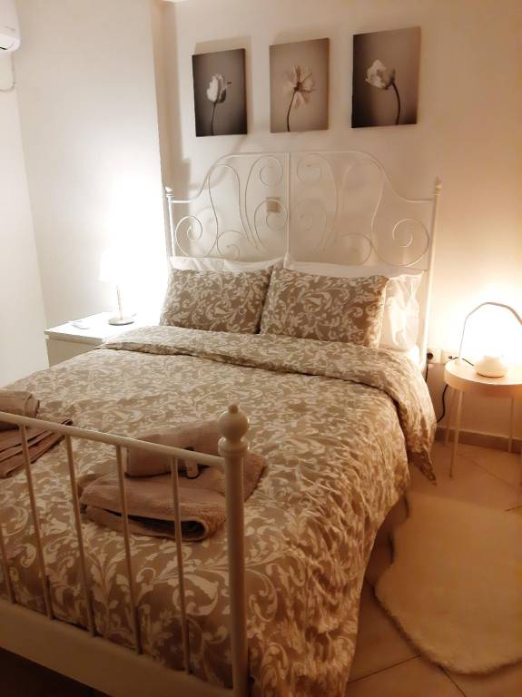 Skyline Vista - Sea View Apartment - Free Parking in Piraeus