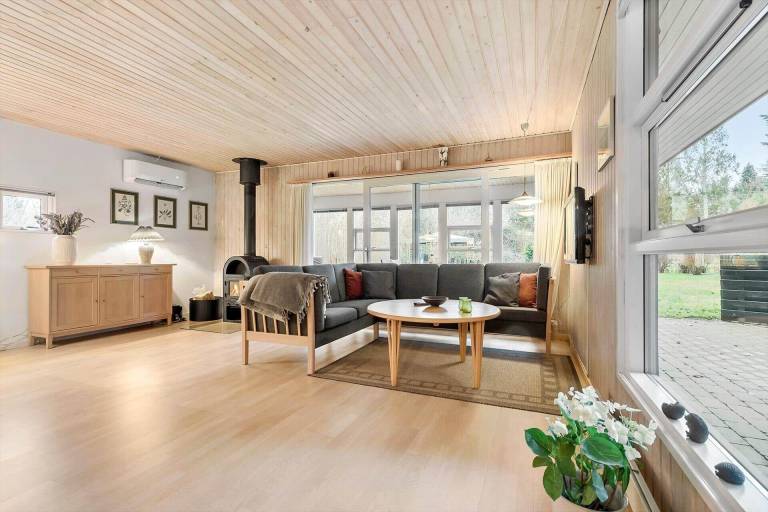 Pleasant vacation home with garden, patio & BBQ | Pets are welcome — photo 4