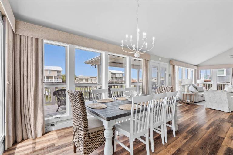 Pier Pressure - 301 Port Royal St — photo 4
