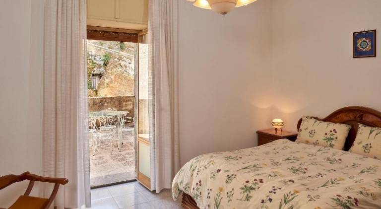 Vacation home with 2 rooms for 4 persons in Enna