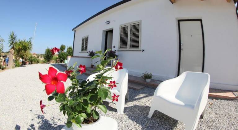 Pleasant house with grill, yard & jacuzzi | Pets allowed in Tropea