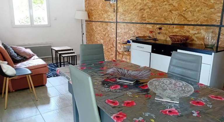 Lovely chalet with hot tub | Pet-friendly — photo 3