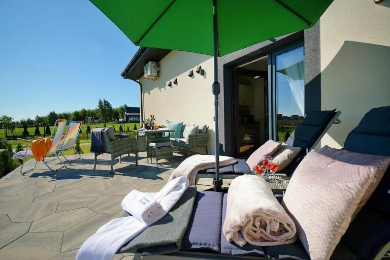 House with patio, barbeque & yard — photo 5