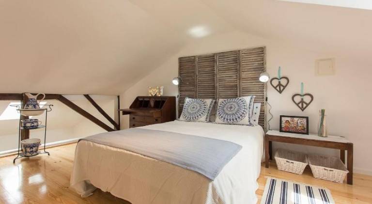 Holiday apartment with 2 rooms for 6 persons in Lisbon