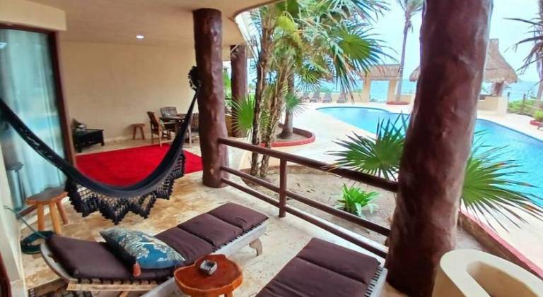 Holiday apartment with pool in Mahahual