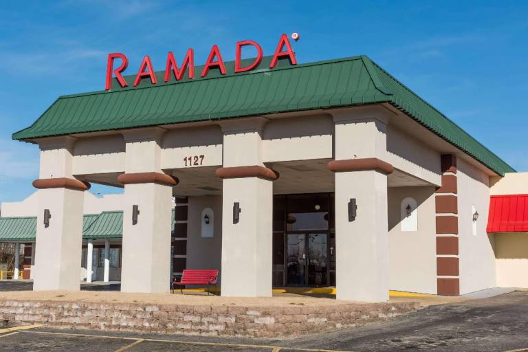 Ramada by Wyndham Mountain Home in Mountain Home, AR
