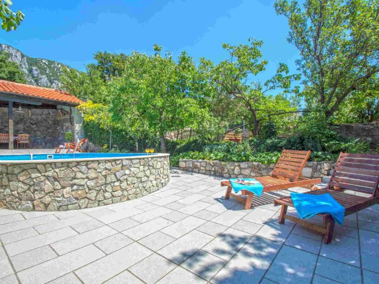 Big vacation home with pool, barbecue & terrace | Pets are welcome — photo 3