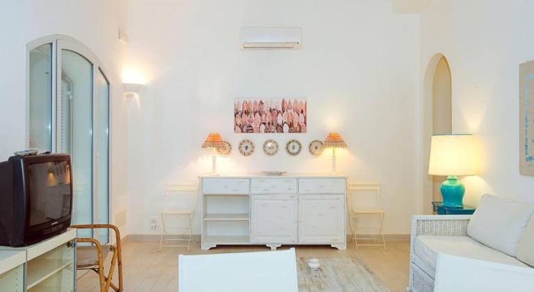 Villa with 2 rooms for 6 persons — photo 2