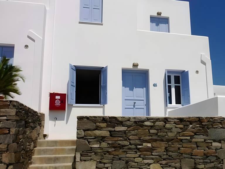 Διαμέρισμα Παραλία Λιβαδάκια