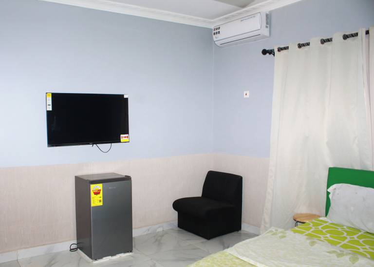 Bed and breakfast  Tema New Town