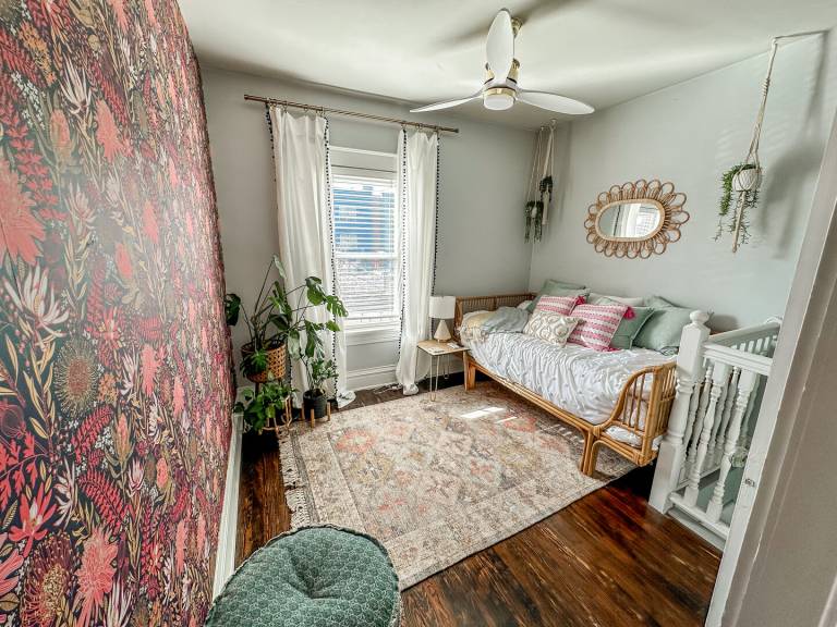 Family-friendly spacious house with yard | Dogs allowed — photo 4