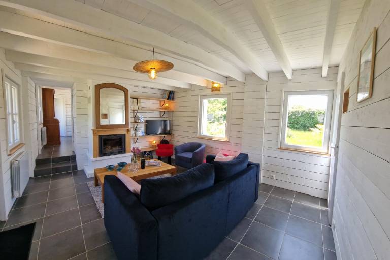 Vacation home with patio & garden — photo 3