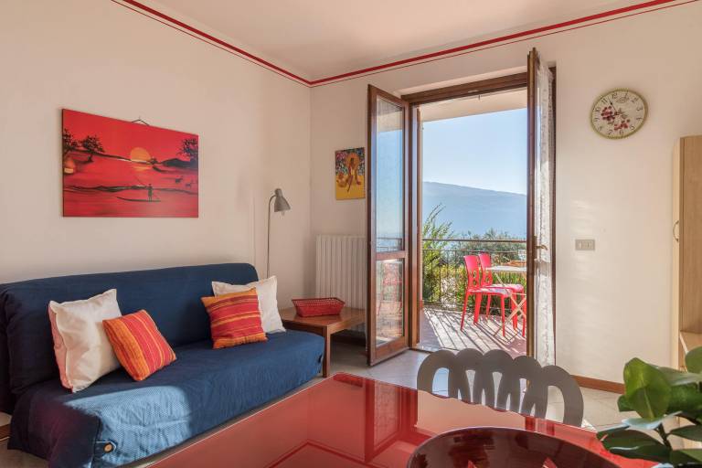 Fully equipped charming holiday apartment | Pets are welcome in Tignale