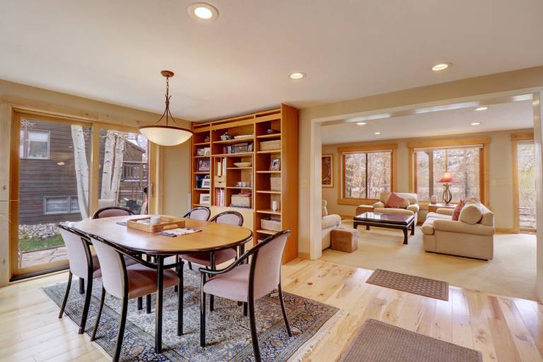 Apartment with garden & terrace — photo 5