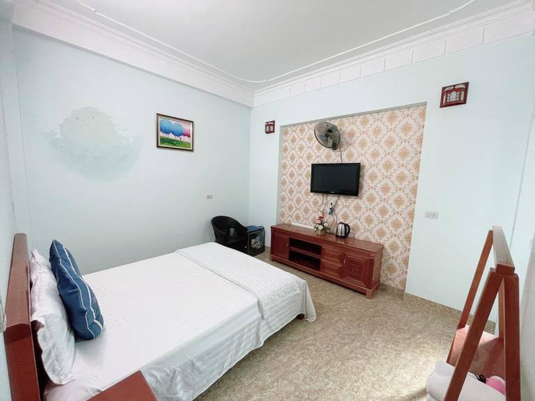 Apartment with patio & yard in Hoa Lu