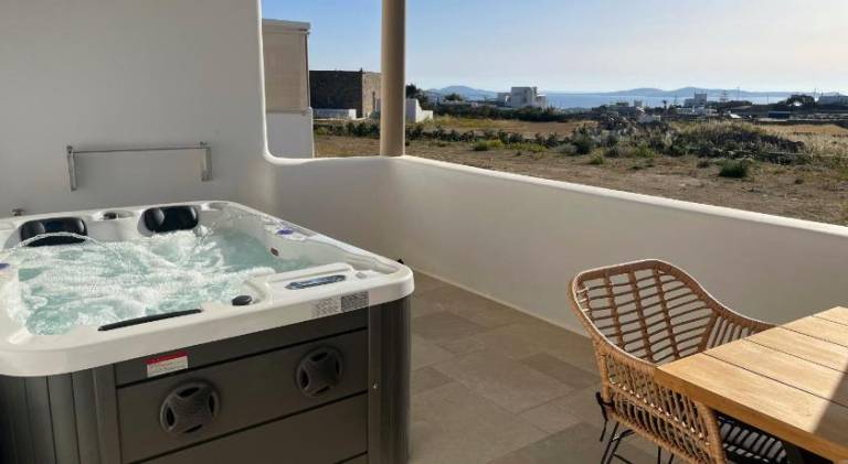 Holiday apartment with yard, terrace & hot tub — photo 4