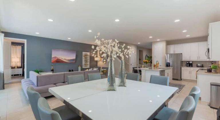 Vacation home with pool | Pet-friendly — photo 4