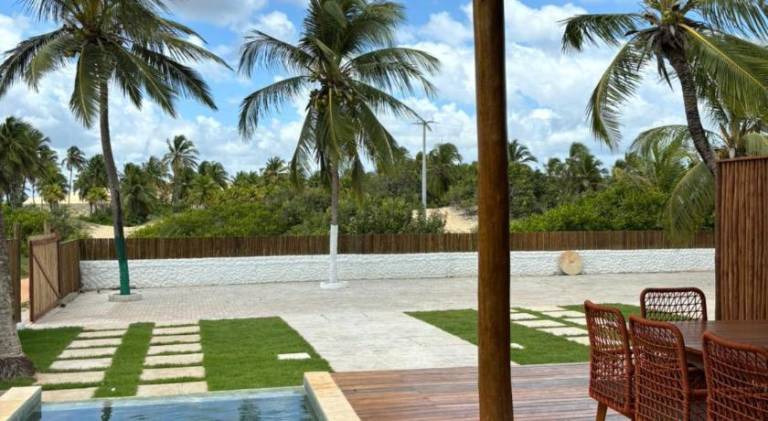 Lodge with patio & yard — photo 4