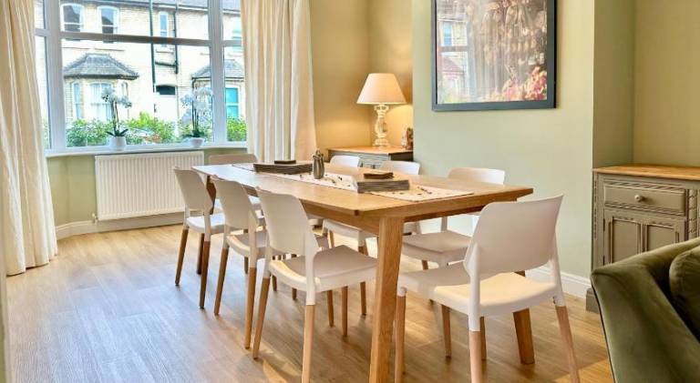 Charming vacation home with yard | Close to York Minster | Pets are welcome — photo 2