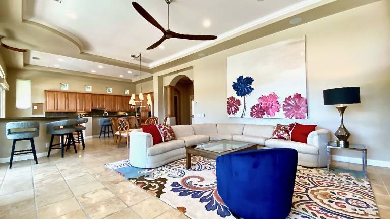 Tee Time 2BR Den with Private Pool, Spa & Stunning Views – a Greenday property! — photo 4