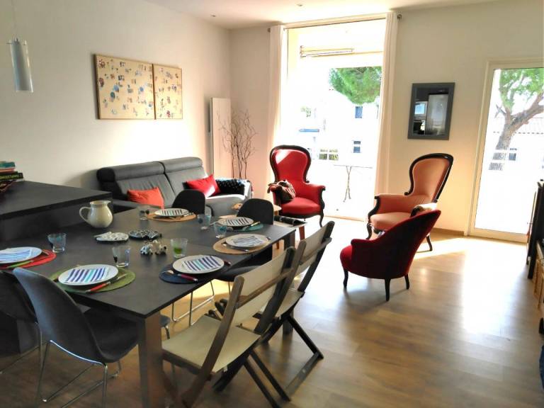 Gite with patio & yard — photo 4