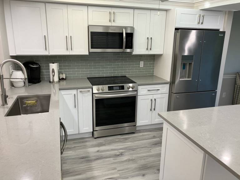 Family-oriented wonderful condo with terrace & heated pool | Pets allowed — photo 5
