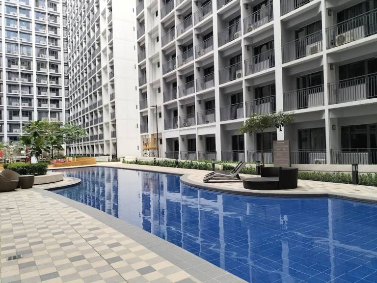 Condo  Makati