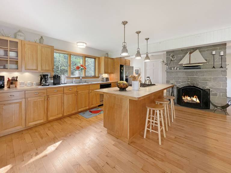 House Damariscotta-Newcastle