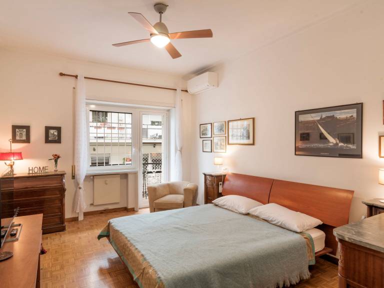 Child-friendly beautiful rental apartment | Near Vatican Museums | Dogs allowed — photo 2