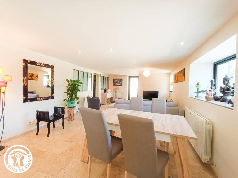 Fully equipped pleasant gite with terrace, private pool & yard | Dogs allowed — photo 4