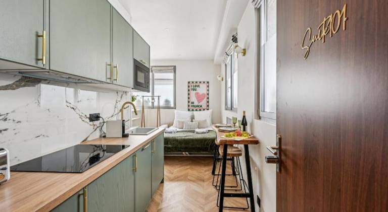 Rental apartment with jacuzzi | Close to Louvre | Pets allowed in Paris