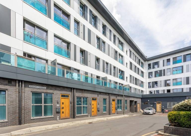Apartment Redhill