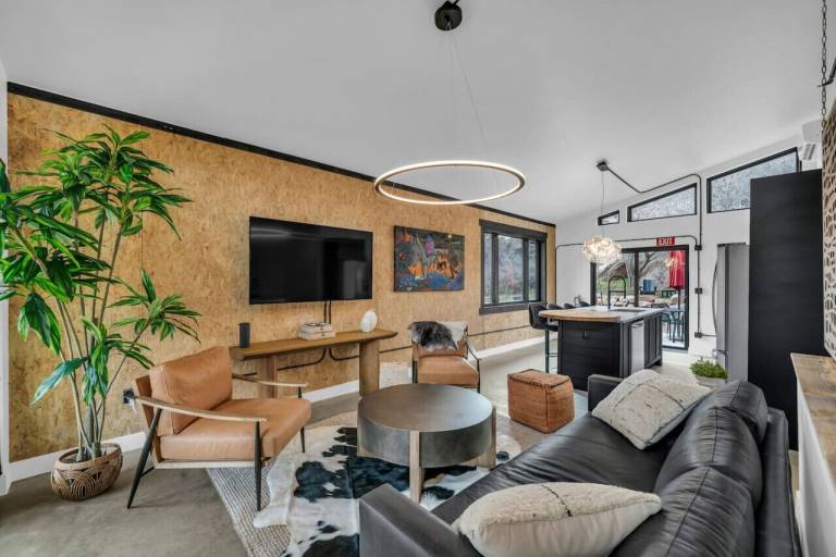 Apartment  Springdale
