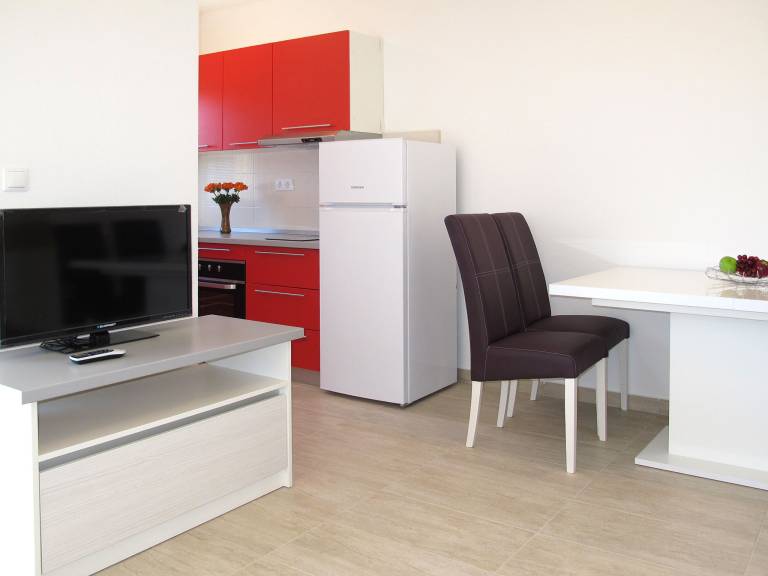 Apartment with 2 rooms for 5 persons — photo 3