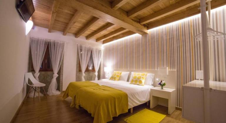 Charming house with hot tub & terrace | Dogs allowed in Santiago de Compostela