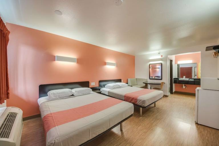 Motel  Brownsville