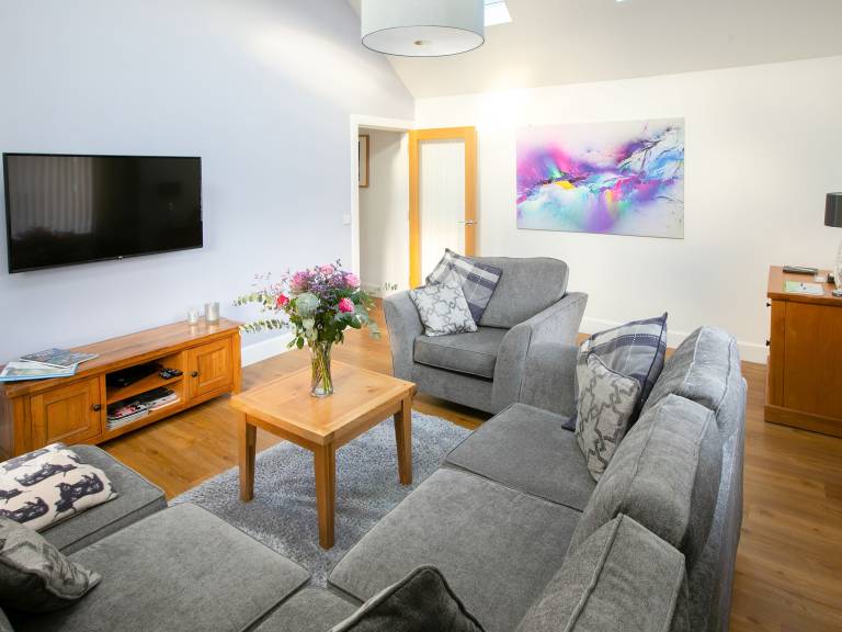 Children-friendly nice cottage with yard & grill | Pets are welcome — photo 2