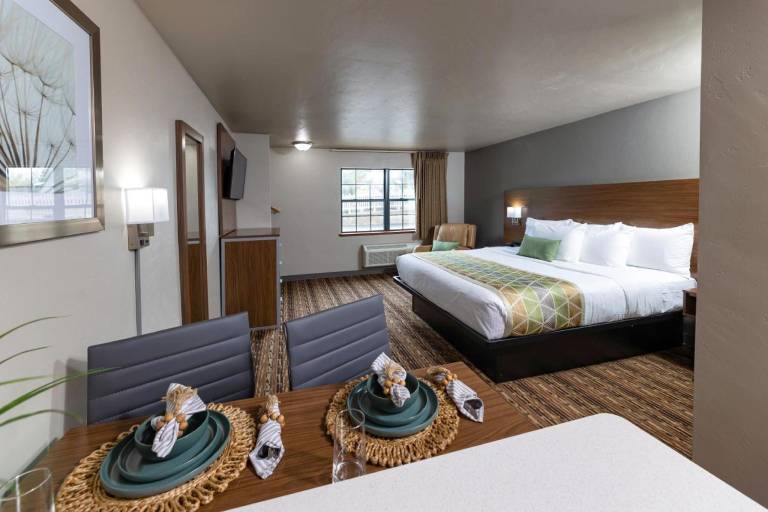 Extended Stay Airport — photo 2