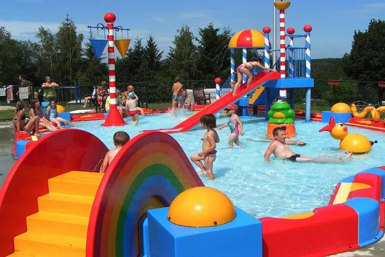 Chalet with pool | Pets are welcome — photo 4