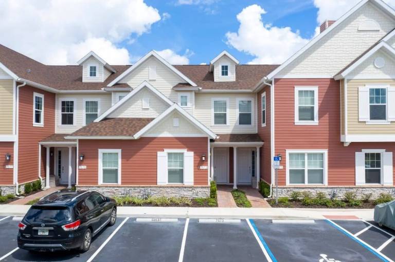 House  Four Corners