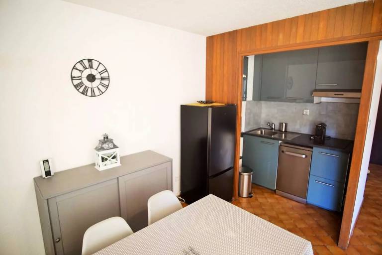 Delta Residence - Apartment 4 beds 100 M from the beach — photo 5