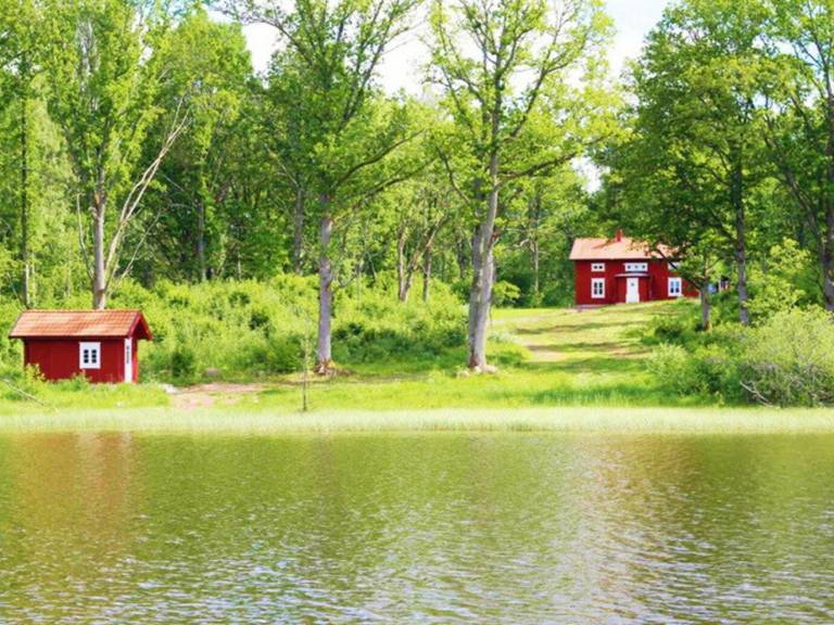 Holiday house Lakeside Dream House on own peninsula in Jonkoping