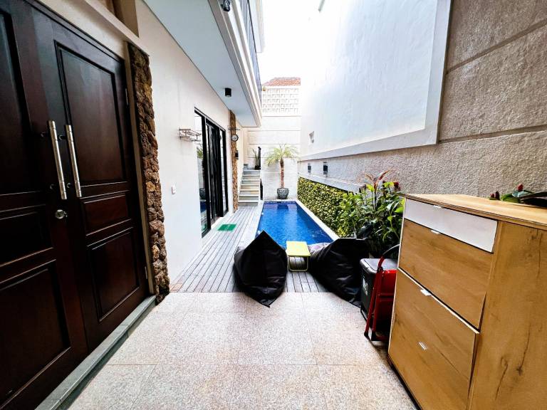 Villa with barbecue, pool & garden | Suitable for remote work | Pets allowed — photo 3