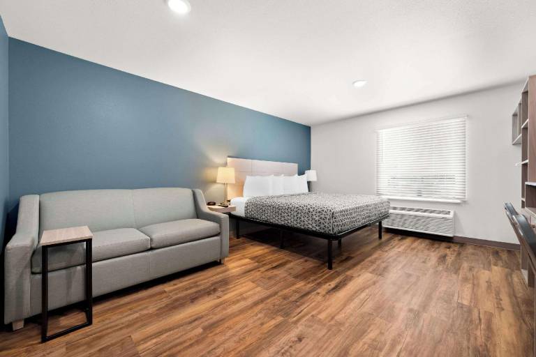 WoodSpring Suites Huntsville - Research Park — photo 2